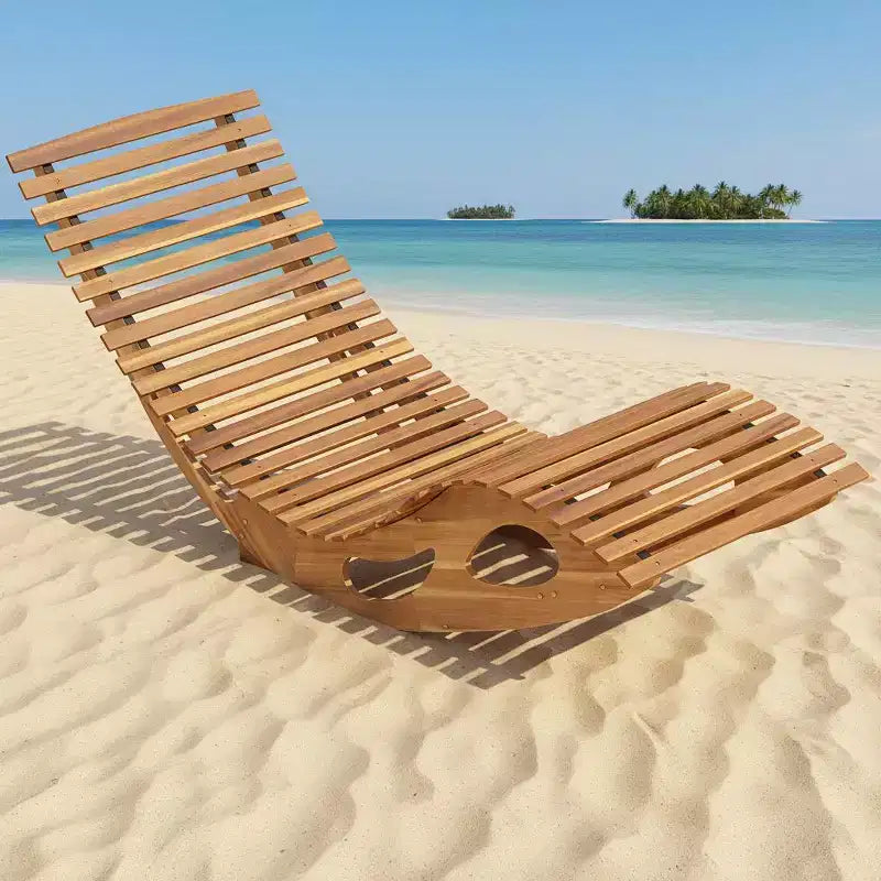 Chaise longue d'extérieur à dossier haut avec assise à lattes et cadre à bascule en bois